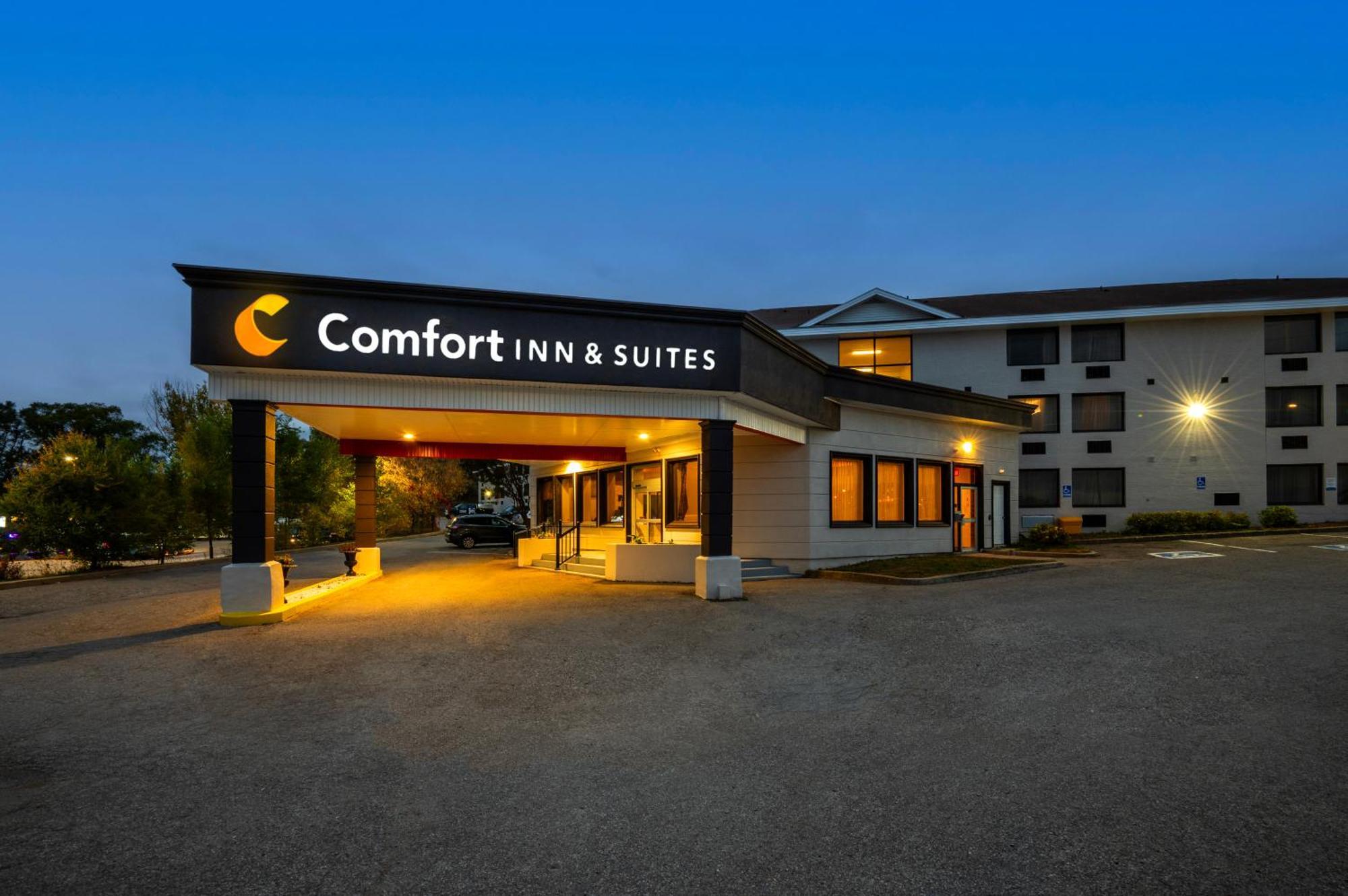Comfort Inn & Suites Barrie Exterior foto