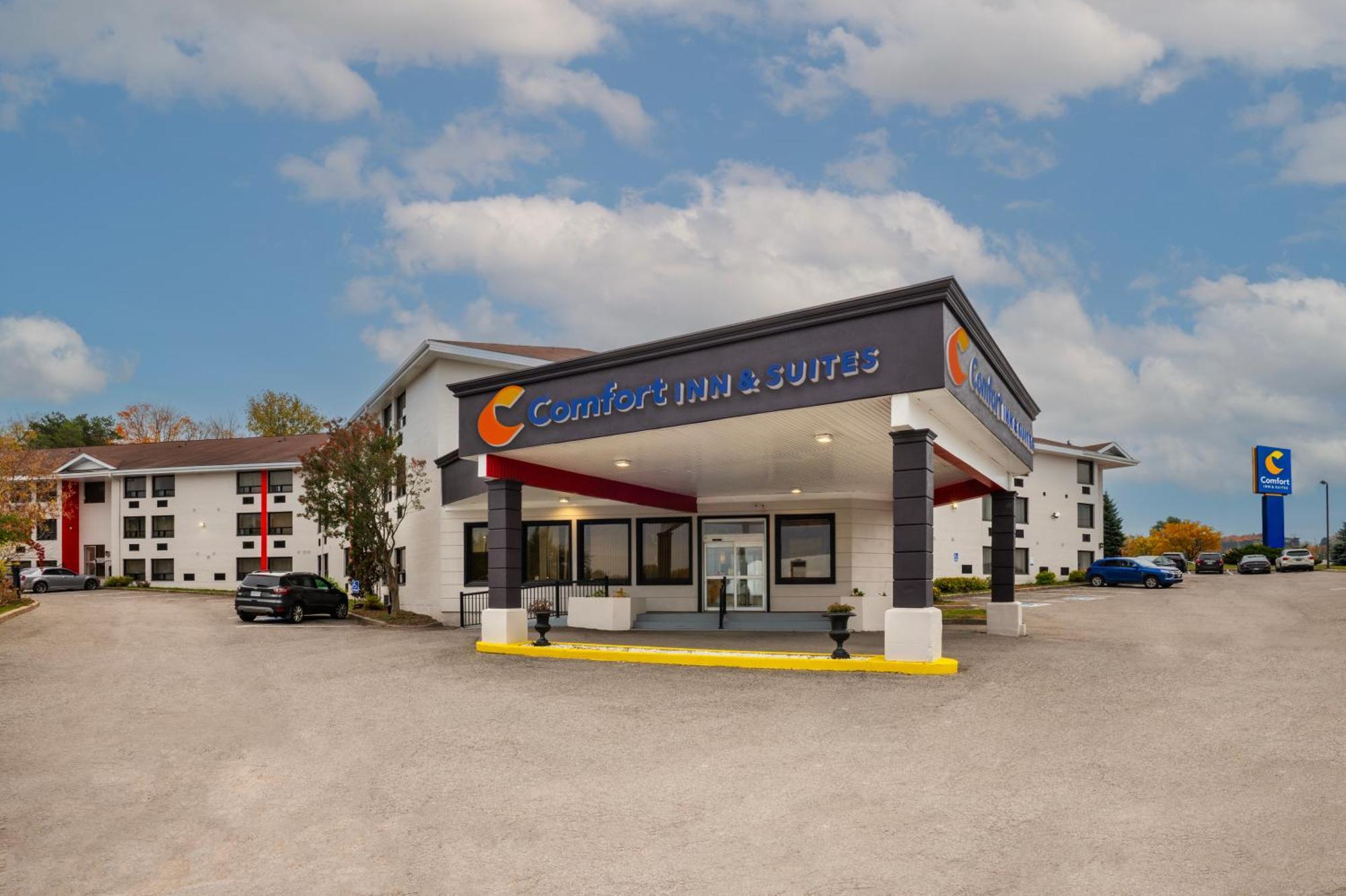 Comfort Inn & Suites Barrie Exterior foto